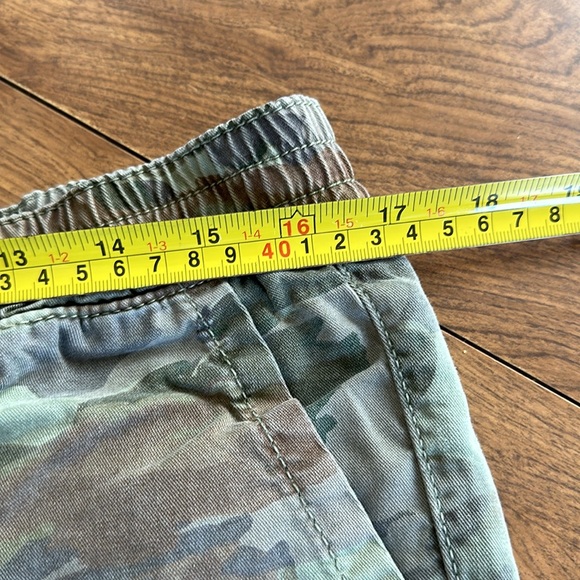 Anthropologie Women’s Joggers Sampson Camo Drawstring Closure Size Small - Picture 8 of 10